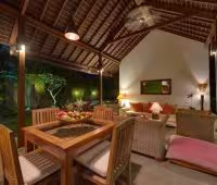 Villa Paloma Guest Pavilion, Salon et salle à manger